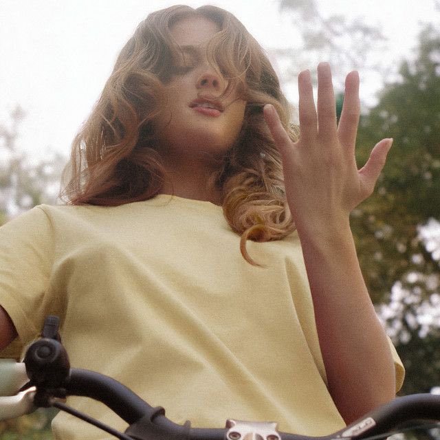 OliviaActual's tweet photo. PRE-SAVE: https://t.co/ldboNqw934

PRE-DEBUT: https://t.co/fpORiptnTv 

DEBUT: https://t.co/M8xdP6kSig https://t.co/APqcU8Bcmm