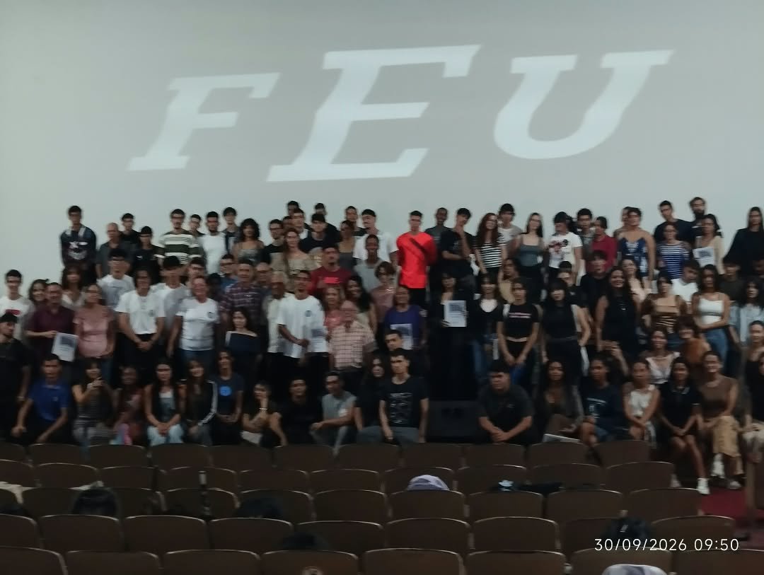 portal_villa's tweet photo. 🎓 ¡Bienvenidos a la @FeuCuba! 🇨🇺
Más de 1200 alumnos de primer año de la #UCLVnuestra ingresaron hoy a la organización joven más antigua de Cuba. El pase de lista a los mártires marcó el inicio.
#VillaClaraConTodos https://t.co/ftplYfG3ej