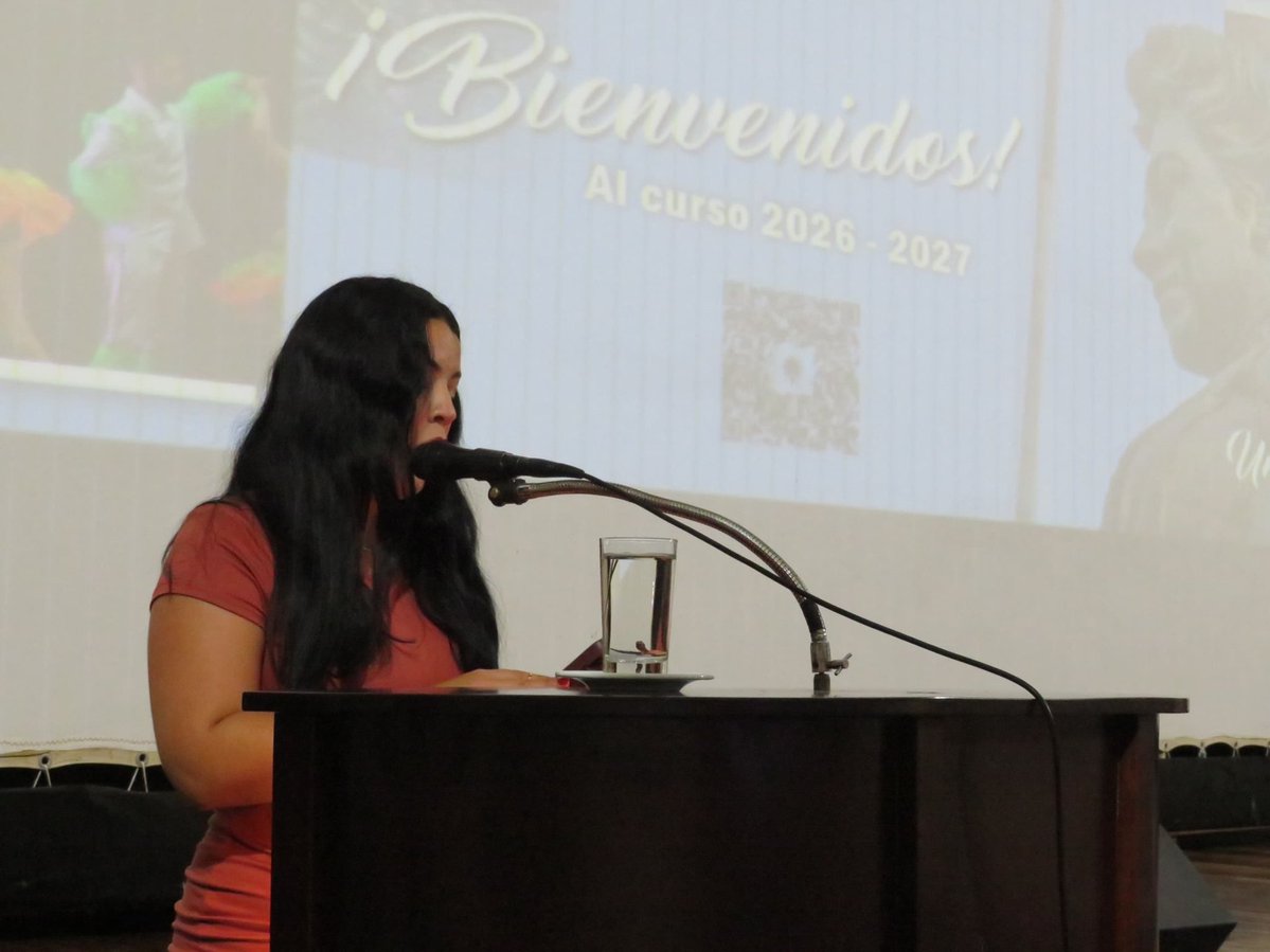 portal_villa's tweet photo. 🎓 ¡Bienvenidos a la @FeuCuba! 🇨🇺
Más de 1200 alumnos de primer año de la #UCLVnuestra ingresaron hoy a la organización joven más antigua de Cuba. El pase de lista a los mártires marcó el inicio.
#VillaClaraConTodos https://t.co/ftplYfG3ej