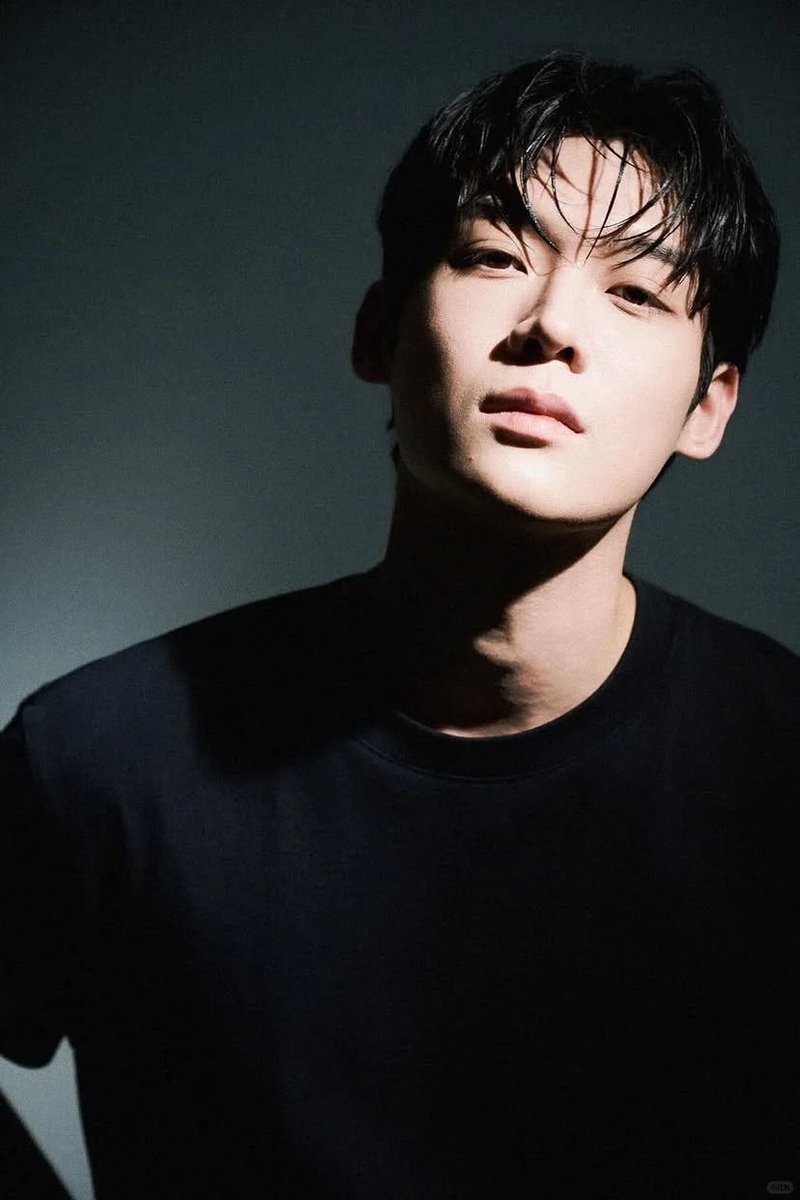 YoonsikYoon's tweet photo. Bon voyage, Kim Yoonsik. May Paris bring you many beautiful memories. 😘˚꒰🐾୭ ˚. ᵎᵎ 

WELCOME KIM YOON SIK TO PARIS

#YOONSIKPFWSS27
#KIMYOONSIKINPARIS https://t.co/NOLmg8ThIm
