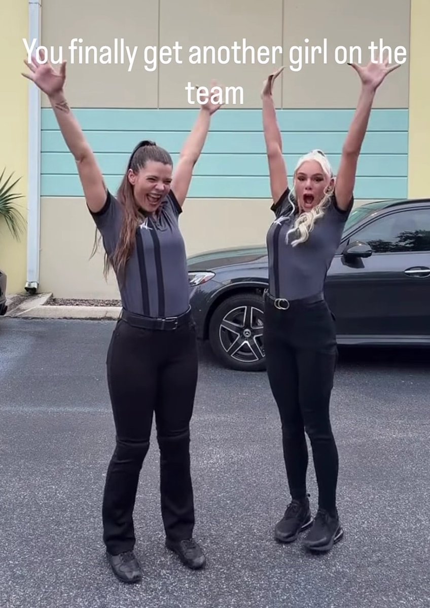 WrestlingWCC's tweet photo. Vicky D’Errico is hyped to have Katie Reynolds on the referee roster 🙌 https://t.co/cXoxHjXcy0