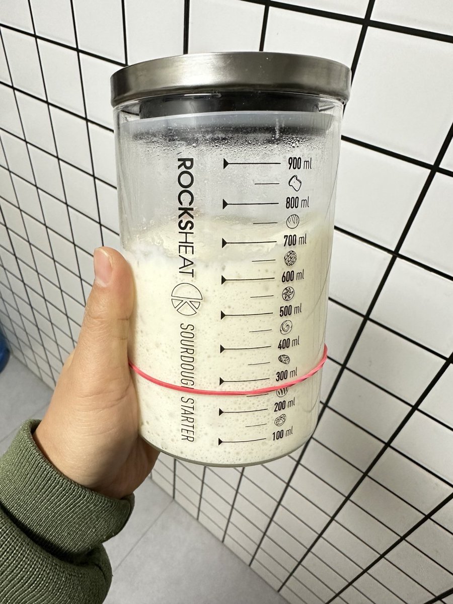 mell_crag_5_998's tweet photo. Who can guess the fate of this yeast culture in our lab run today https://t.co/gyI4hdulU1