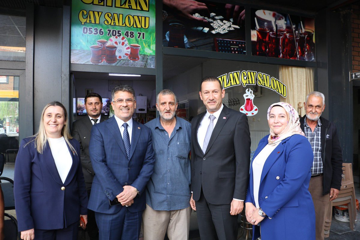 farukaytek's tweet photo. ❝AK Parti; alın terinin kıymetini bilen, milletimizin sesini gönülden dinleyen, emeğin ve helal kazancın yanında duran büyük bir millet hareketidir.❞

#TürkiyeYüzyılıBuluşmaları kapsamında; çarşısında güvenin, sokaklarında samimiyetin, insanında kadirşinaslığın yaşadığı Bor’dayız.

İlçe Koordinatörlerimiz Türker Ataç, Adil Orçun Altınsoy, Kuddusi Çelik, Özata Erdoğan ve Osman Çapar, Bor İlçe Başkanımız Melek Yurdağül, Bor Belediye Başkanımız Serkan Baran, İl Genel Meclisi Üyelerimiz Erdal Niğdelioğlu, Süleyman Yalçın ve Nihat Tarım, İlçe Kadın Kolları Başkanımız Gülbahar Polat, İlçe Gençlik Kolları Başkanımız Fevzi Öztürk ve kıymetli teşkilatımızla esnafımızı ziyaret ederek hayırlı işler diledik, hemşehrilerimizle sohbet ederek talep ve beklentilerini dinledik.

Milletimizle kurduğumuz gönül bağını güçlendirecek, Türkiye Yüzyılı yolunda aynı azim ve kararlılıkla çalışacağız.

📍Bor, Niğde