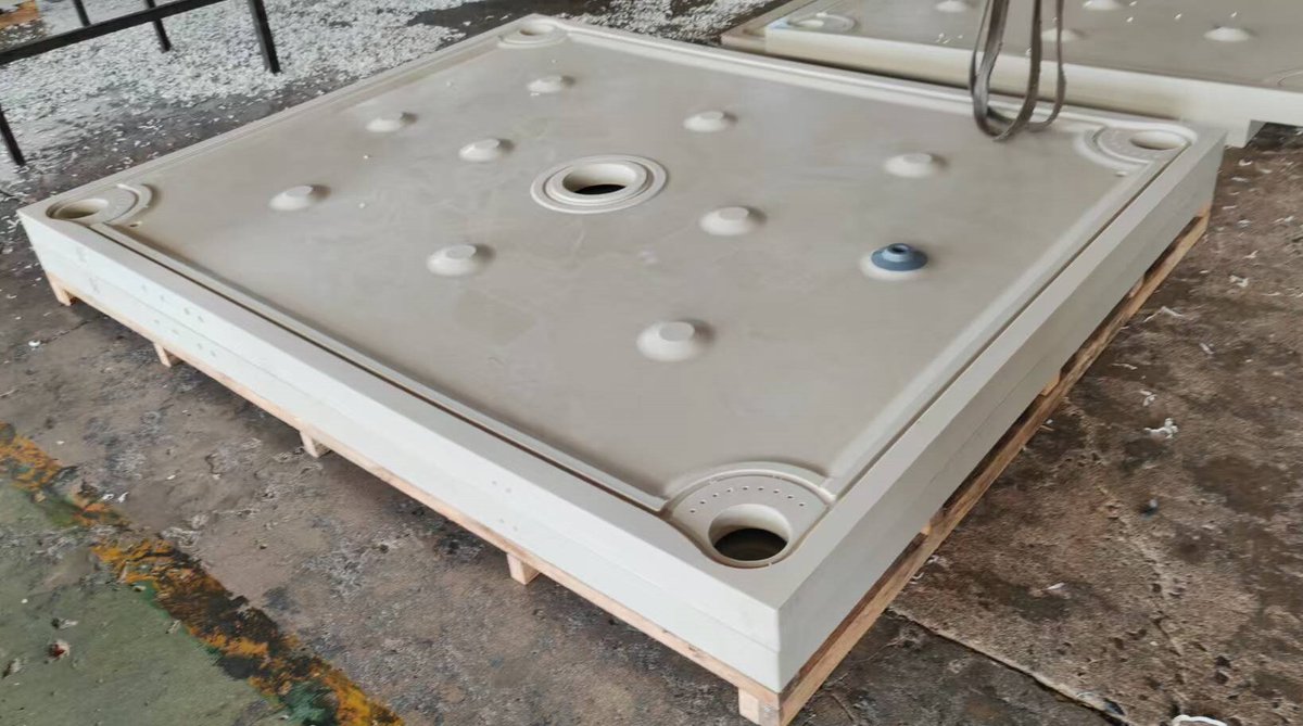 extreme_2024's tweet photo. High Precision Filter Plate Mold for Industrial Applications #FilterPlateMold #IndustrialMold #Manufacturing #Filtration #B2B https://t.co/d5SfSxxClr