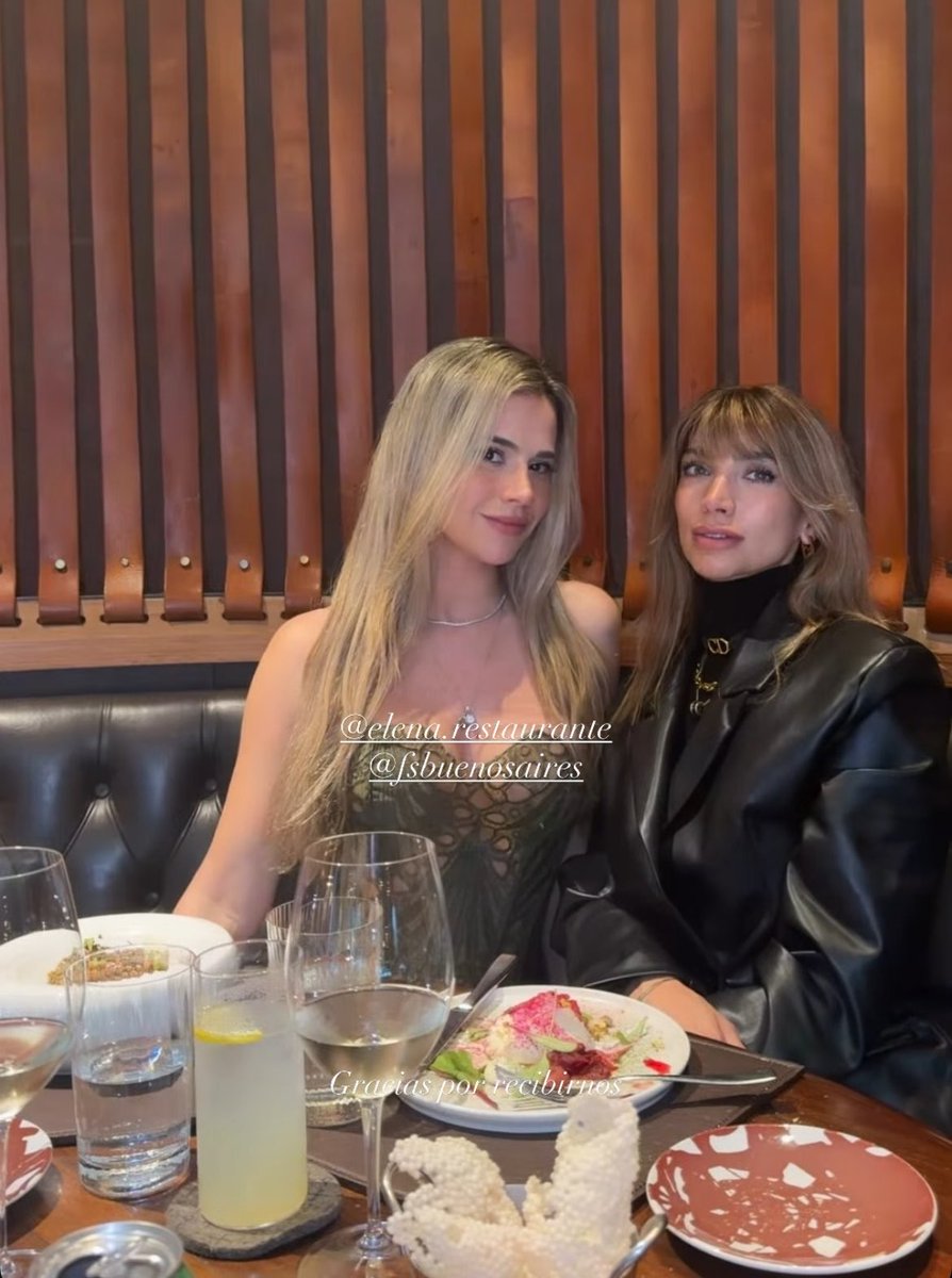nahiaquever's tweet photo. las esposas🫶🏻 https://t.co/43qEpwEsXb