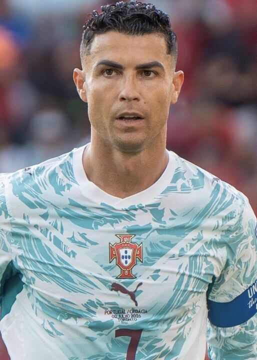 PolymarketFC's tweet photo. 🚨BREAKING: Jorge Jesus WILL NOT let Cristiano Ronaldo DICTATE his ideas as coach:

“The way I was reading the game (against Norway), he didn’t come on. Because it’s not Cristiano, just like it will never be any player that will change my ideas as the coach. Never! 

Not him, not anyone in football. Not him, not anyone, not any president. Never! Zero!”