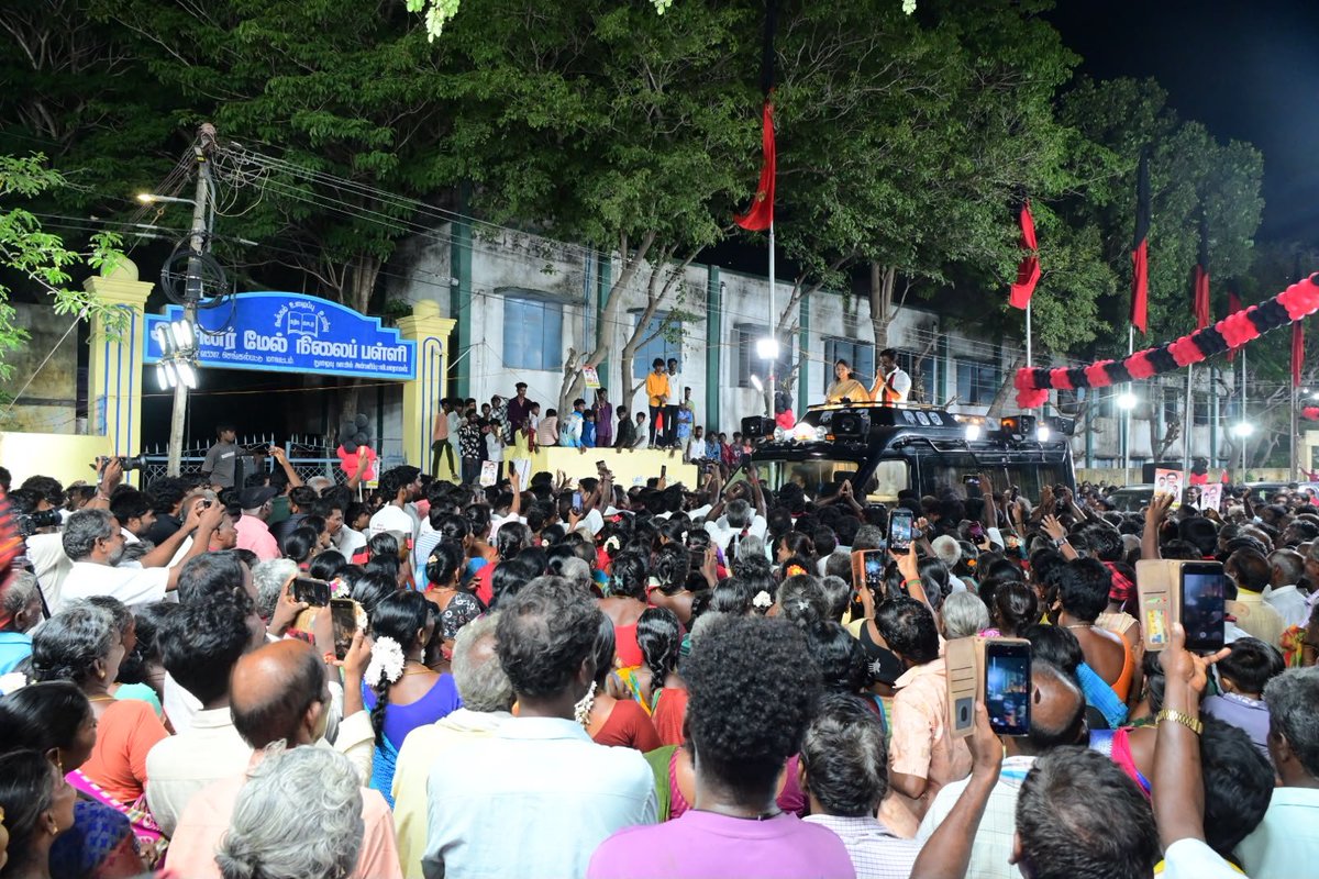 KanimozhiDMK's tweet photo. மதுராந்தகம் சட்டமன்றத் தேர்தலில் போட்டியிடும் கழகத்தின் வெற்றி வேட்பாளர் திரு . @iparanthamen அவர்களை ஆதரித்து ஒரத்தி பகுதி மக்களிடம் வாக்கு சேகரித்தேன்.

மக்களை ஏமாற்றும் வகையில் வாக்குறுதிகளை அள்ளிவிட்டு, சொன்னதை நிறைவேற்றாத ரீல்ஸ் ஆட்சிக்கு படுதோல்விதான் பதில் என்பதைப் பொதுமக்கள் தங்களது திரளான பங்கேற்பின் மூலம் வெளிப்படுத்தினர்.

#VoteForDMK