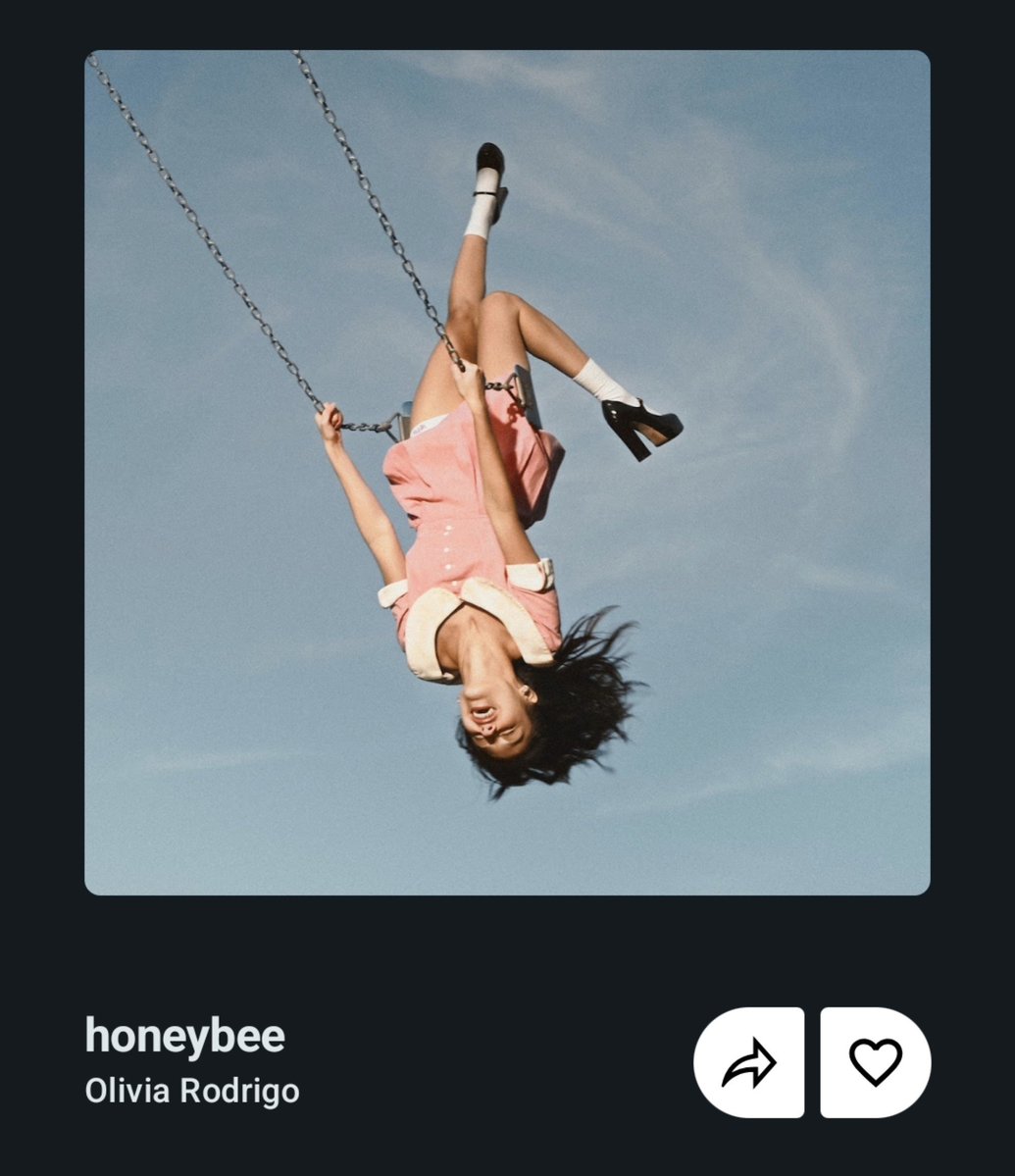 celestineism's tweet photo. Gue gak pinter bikin kata kata TAPI tulisan Kak Elo especially yang ini INDAH BANGET. Kalau ada kata lebih dari indah mungkin itu yang bisa menggambarkan tulisan ini.  Kak Elo thankyouu so much for writing something so beautiful yang bisa effortlessly sampai ke hati ilysm 🥺🤍 https://t.co/jMT0imifOd