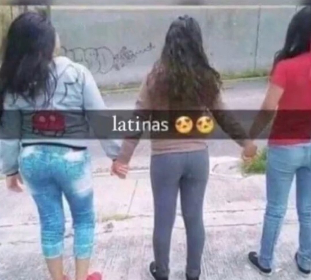 mnimilla's tweet photo. Hasta hace unas horas nos estábamos agarrando de las mechas y ahora somos estas por unas pantallas 🤧 https://t.co/vFQPkHba52