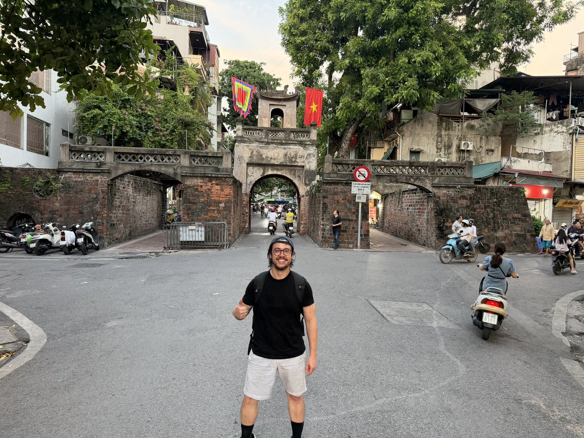 RyanFillmoreMD's tweet photo. The HNSEMCCM 2026 (International Conference on Emergency Medicine and Critical Care Medicine) was a success! Thankful for my colleagues and the sharing of knowledge between clinicians, crossing cultural boundaries. Vietnam 🇻🇳 captured my heart again! #NeurocriticalCare #MedicalConference #Vietnam