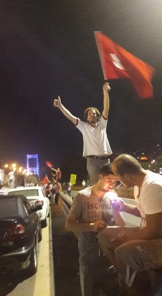 M78krbk's tweet photo. @sukrusarall @bimturkiye daha resim ister misin,Biz şehadet getirerek yola çıktık,siz aponun götünü yalamak için yola çıktınız,farkımız bu https://t.co/KlvSnXnzsZ