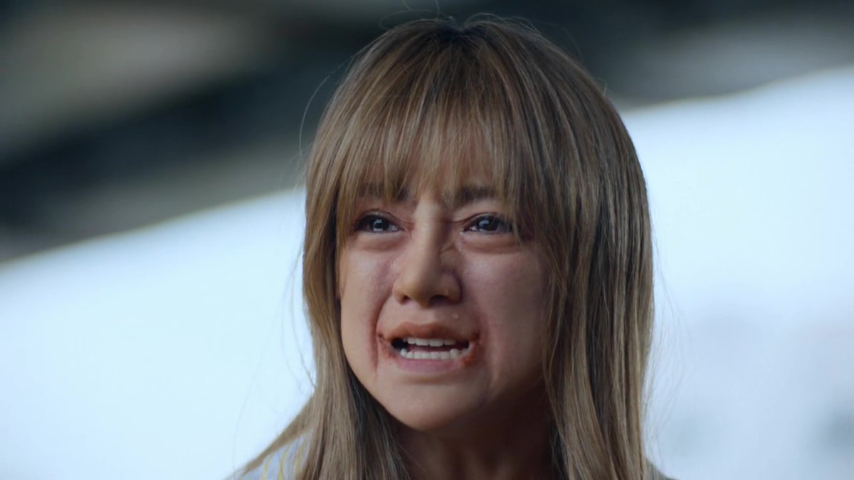 TinTonTheater's tweet photo. ドラマ『#ダウンタイム』第6話。
妙子の死や、再び炎上させられた件、
妙子の口座に1億円あったことなど、
文の周りでいろんなことが起きて忙しかったのはわかるんだけどさ、
佐緒里のことを完全に忘れていたのは許せんな～。
「最後まで面倒みるなんて、なんで信用させたんだよ！」
佐緒里が怒るのも当然だわ。
文がすっぽかしたせいで、佐緒里が息子と会えなかったのが悲しかった。

文の本当の父親って新なの？
妙子が亡くなったタイミングで新キャラくると思ったんだけど違ったか～。

姫乃木ましろこと善子がちょこっと出ていたけど、
結局、オーディションに受かってブレイクしたのか？
善子とひなののエピソードが見たいわ～。