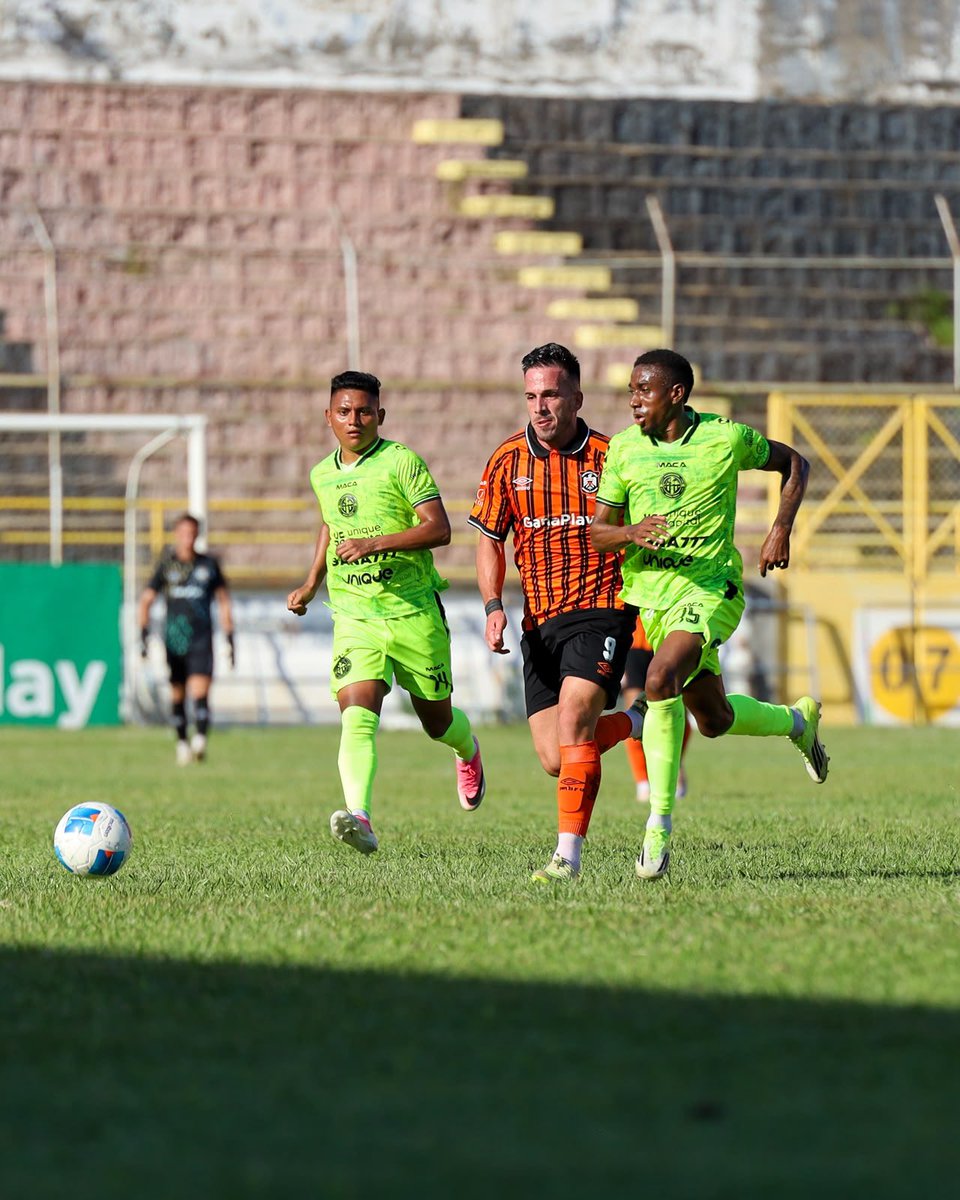 cdaguilaoficial's tweet photo. ⏱️63’ | 🦅 #CDÁ 0-0 #InterTecla 🦜

No bajamos los brazos 😤

#ElMásQuerido https://t.co/HozLW9Wsmf