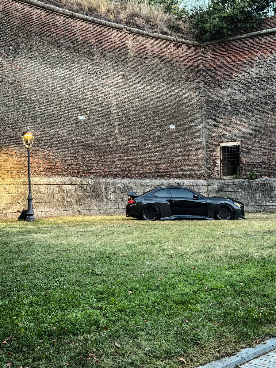 ApexDistrictX's tweet photo. Batman’s new daily. 🦇 https://t.co/wB9x7gJAZr