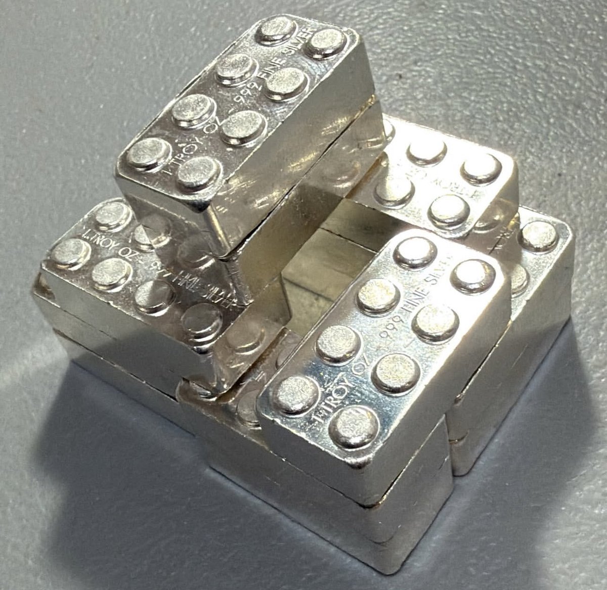 silverandgoldbu's tweet photo. Bin to claim set
#silverbar #preciousmetals #usa #coins #numismatic https://t.co/mj2ZHPGpDd