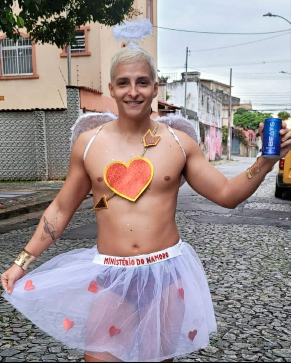 _infelipe_'s tweet photo. @rafab_andrade Profetizei no carnaval de 2023 e o papi entregou meu amor antes do fim do ano 🥰 https://t.co/U3zuY9OHRw