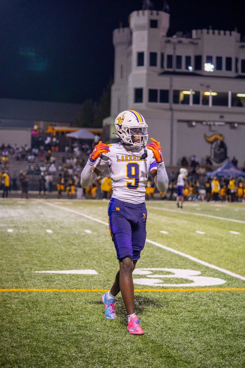 SethWilliams9_'s tweet photo. Mid-Szn Highlights 🪖

https://t.co/7WrvBSPcOD https://t.co/7Euqn7Ns1i