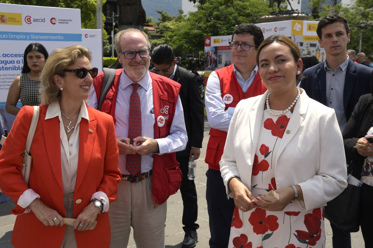 AECIDElSalvador's tweet photo. La inauguración contó con la participación de la embajadora de 🇪🇸, Sonia Álvarez Cibanal; la viceministra de Diáspora y Movilidad Humana 🇸🇻, Patricia Godínez; la directora de @AutoridadchSV, Adriana Larín, el director de #SETEFE, Oscar Figueroa https://t.co/NsATQw7oiG
