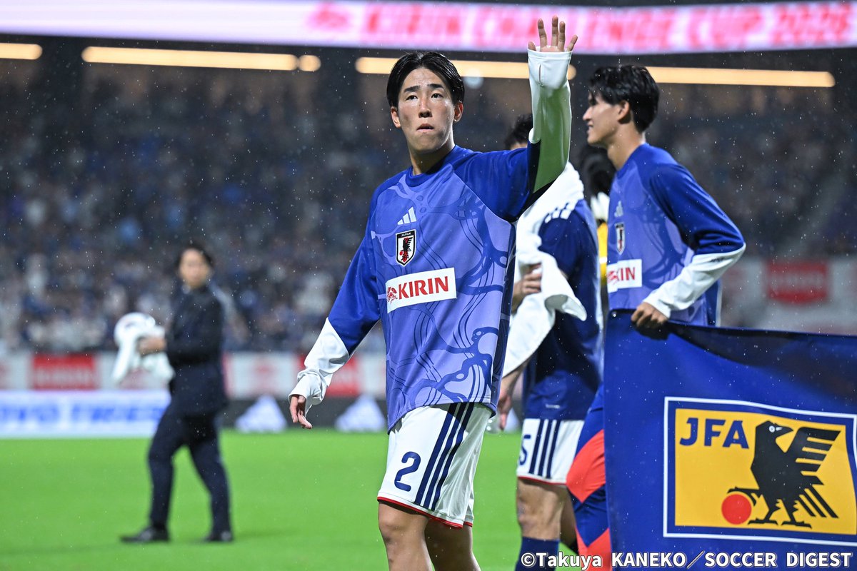 weeklysd's tweet photo. 📸フォトギャラリー📸
慣れ親しんだ広島の地で日本代表デビューを飾った中野就斗を特集！

👉https://t.co/SVWiHjKCBq

#サカダイ #サカダイフォト 
#サッカー日本代表 #daihyo https://t.co/yIeG10LWCW