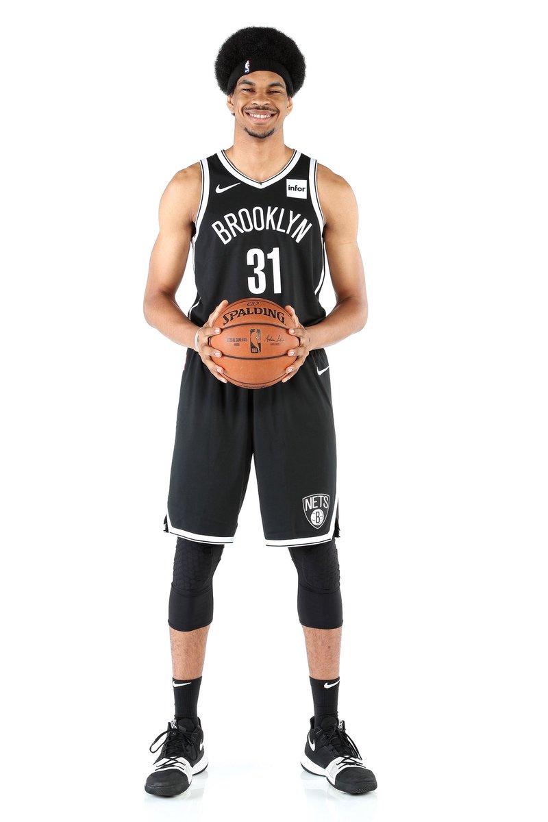 NBAKicks's tweet photo. Since media day in 2018, Jarrett Allen has only rocked the Nike Kyrie 3! #NBAKicks https://t.co/RKTTGFMbHM