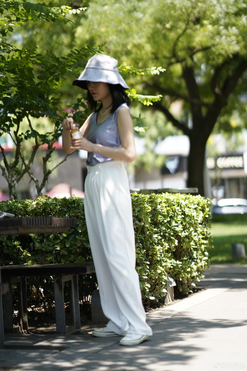 gimhyeo74426661's tweet photo. [Hey, Qianye! The morning breeze feels so good today—time to chase small joys ]， https://t.co/3pCgsWfpg8
