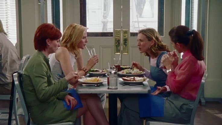 21vesseel's tweet photo. con mis amigas nos sentamos las cuatro en una mesa y nos pusimos a hablar de sexo https://t.co/B8eGVenVQp