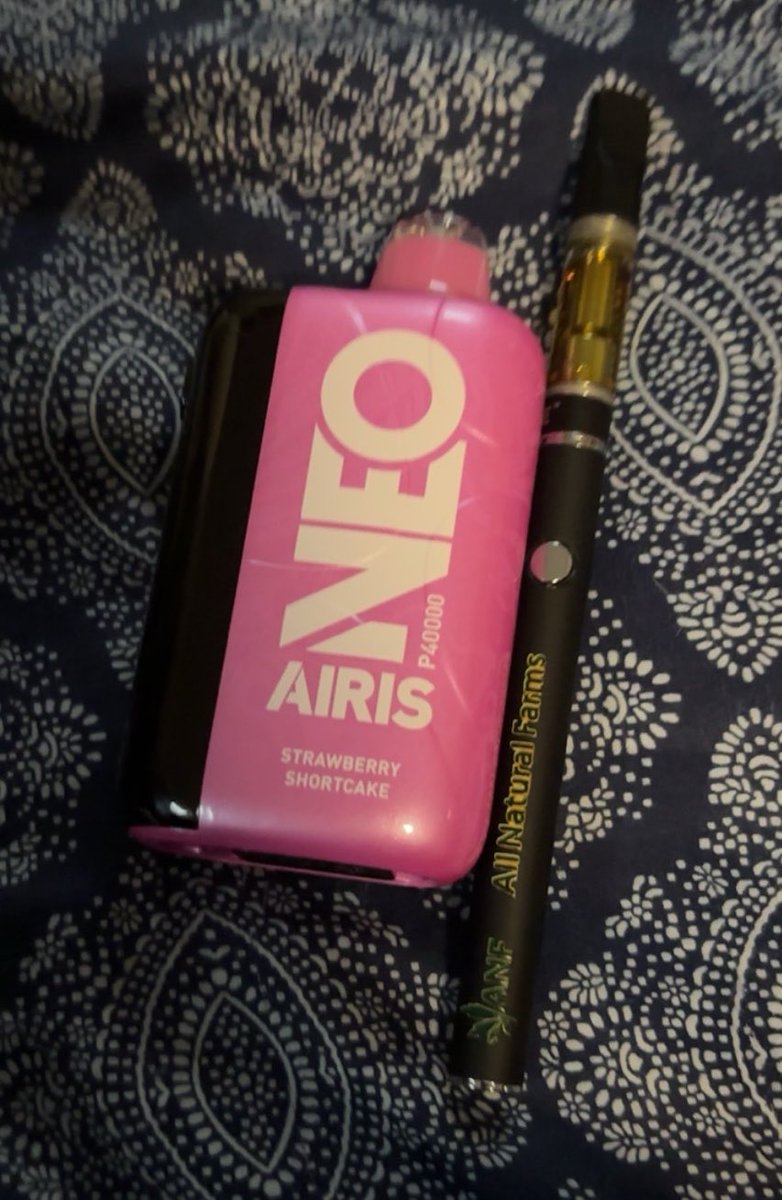 xskvllzx's tweet photo. I’m currently so #healed

#weedtwt #potheadtwt #drugtwt #vapetwt #vape https://t.co/KtttlLMVoz