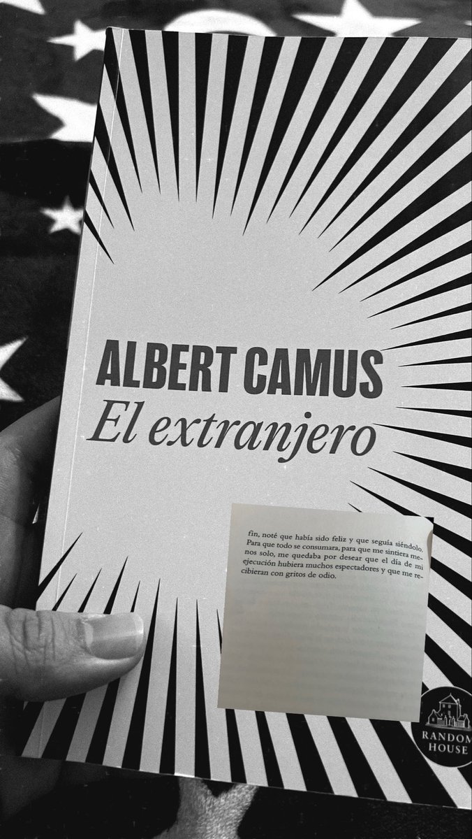 Jhoiner_Chavez's tweet photo. El extranjero retrata magistralmente la indolencia del hombre del siglo XX, un hombre que no encuentra su lugar, extranjero en su propio mundo. https://t.co/5SQheh3YwJ