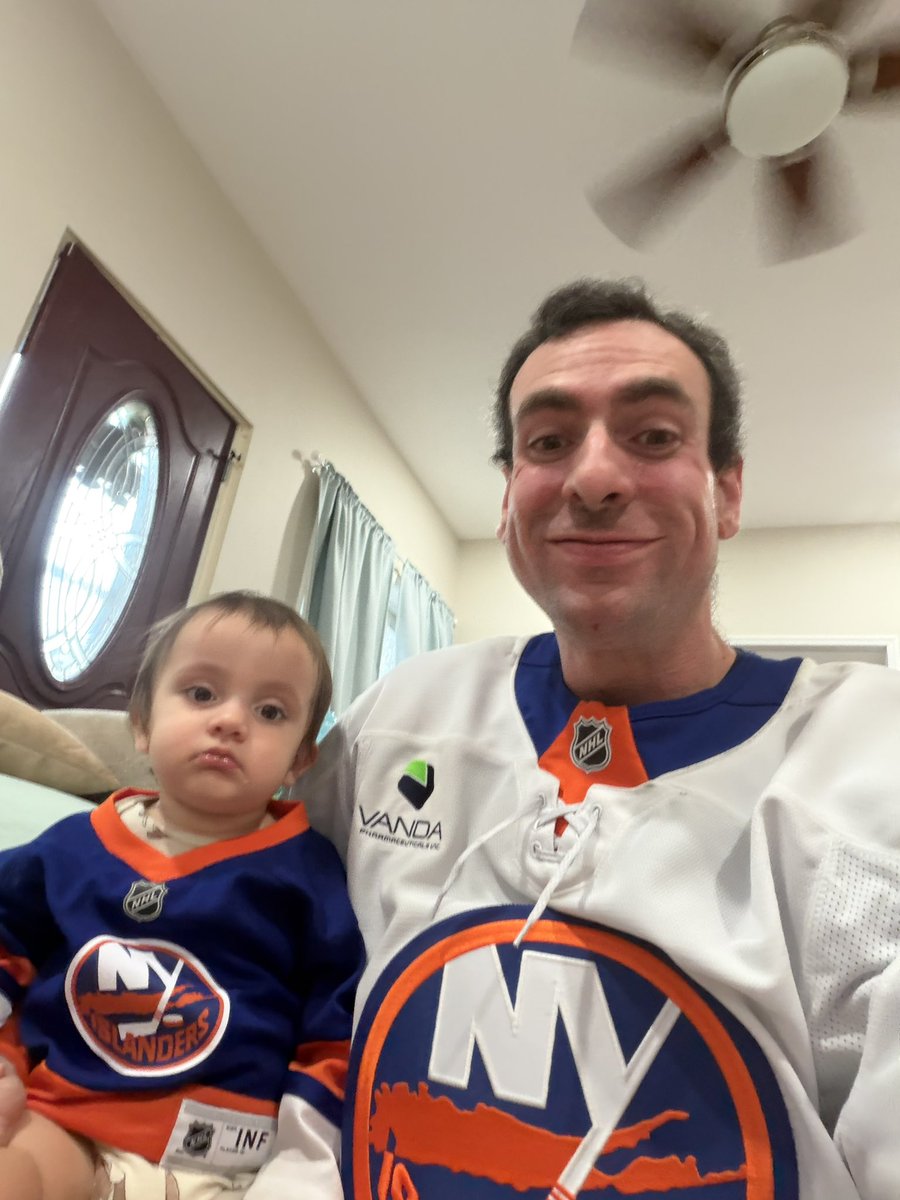fedoradadoftwo's tweet photo. We’re ready! The drive for five begins tonight #Isles https://t.co/i3OPhcCsDA