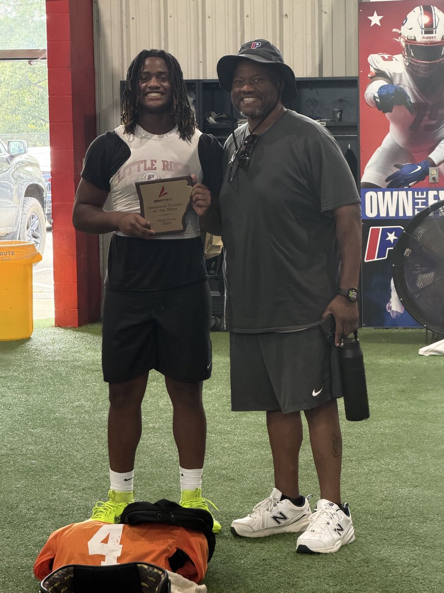 ParkviewLr's tweet photo. @BSNSPORTS Arkansas Player of the Week! @MoodyElijah4 #TheView #QB1 https://t.co/J3UZoOGDh1
