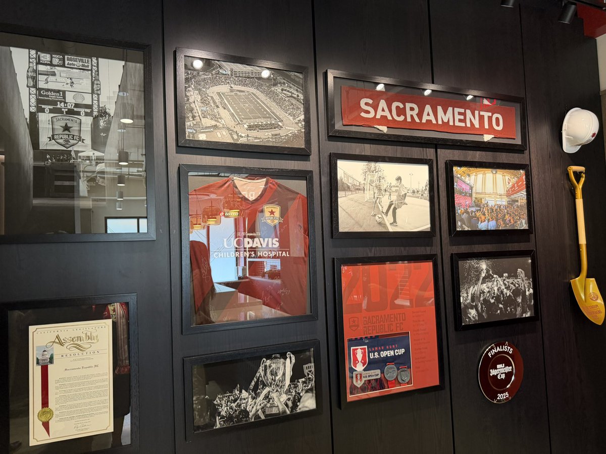 SenatorAshby's tweet photo. #TeamAshby joined the ribbon cutting of the Republic Preview Center and celebrated Sacramento Republic FC being one step closer to its new downtown home! Open to the public by appointment on October 13th, you can get a first look inside Sac Republic FC’s new stadium and its features. Vamos Republic! ⚽️���️

@sacrepublicfc @WiltonRancheria @TheCityofSac @CM_Talamantes @CM_LisaKaplan