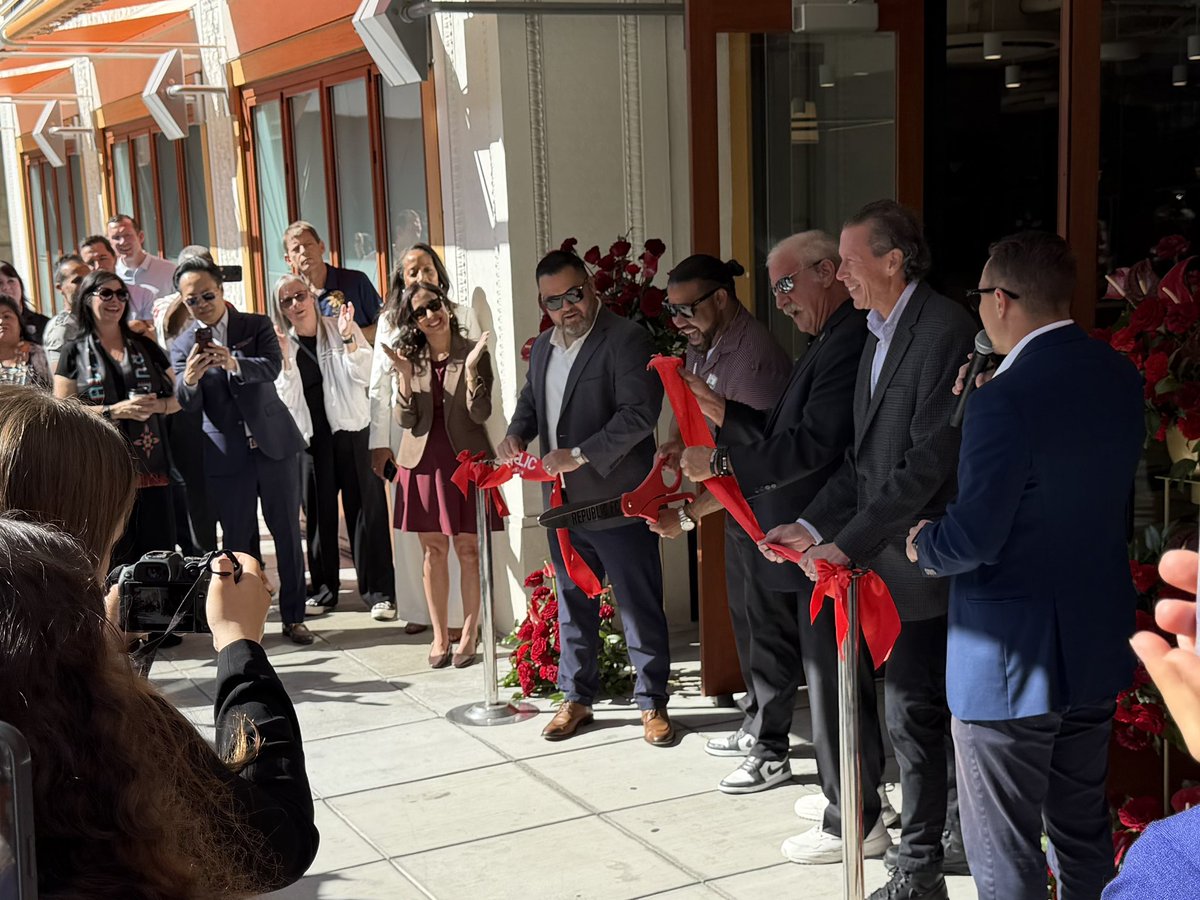 SenatorAshby's tweet photo. #TeamAshby joined the ribbon cutting of the Republic Preview Center and celebrated Sacramento Republic FC being one step closer to its new downtown home! Open to the public by appointment on October 13th, you can get a first look inside Sac Republic FC’s new stadium and its features. Vamos Republic! ⚽️���️

@sacrepublicfc @WiltonRancheria @TheCityofSac @CM_Talamantes @CM_LisaKaplan