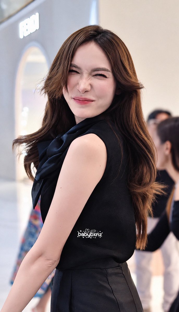 supasinee9142's tweet photo. มอร์นิ่งชาล็อต เริ่มต้นเดือนใหม่ ขอให้ทุกๆ วันเต็มไปด้วยรอยยิ้มที่สดใส  มีเรื่องราวดีๆ เข้ามาในชีวิตคะ

SMILEY BESIDE CHARLOTTE01
#CharlotteAustin #ชาล็อตออสติน
@itscharlotty https://t.co/bugH65cDdv