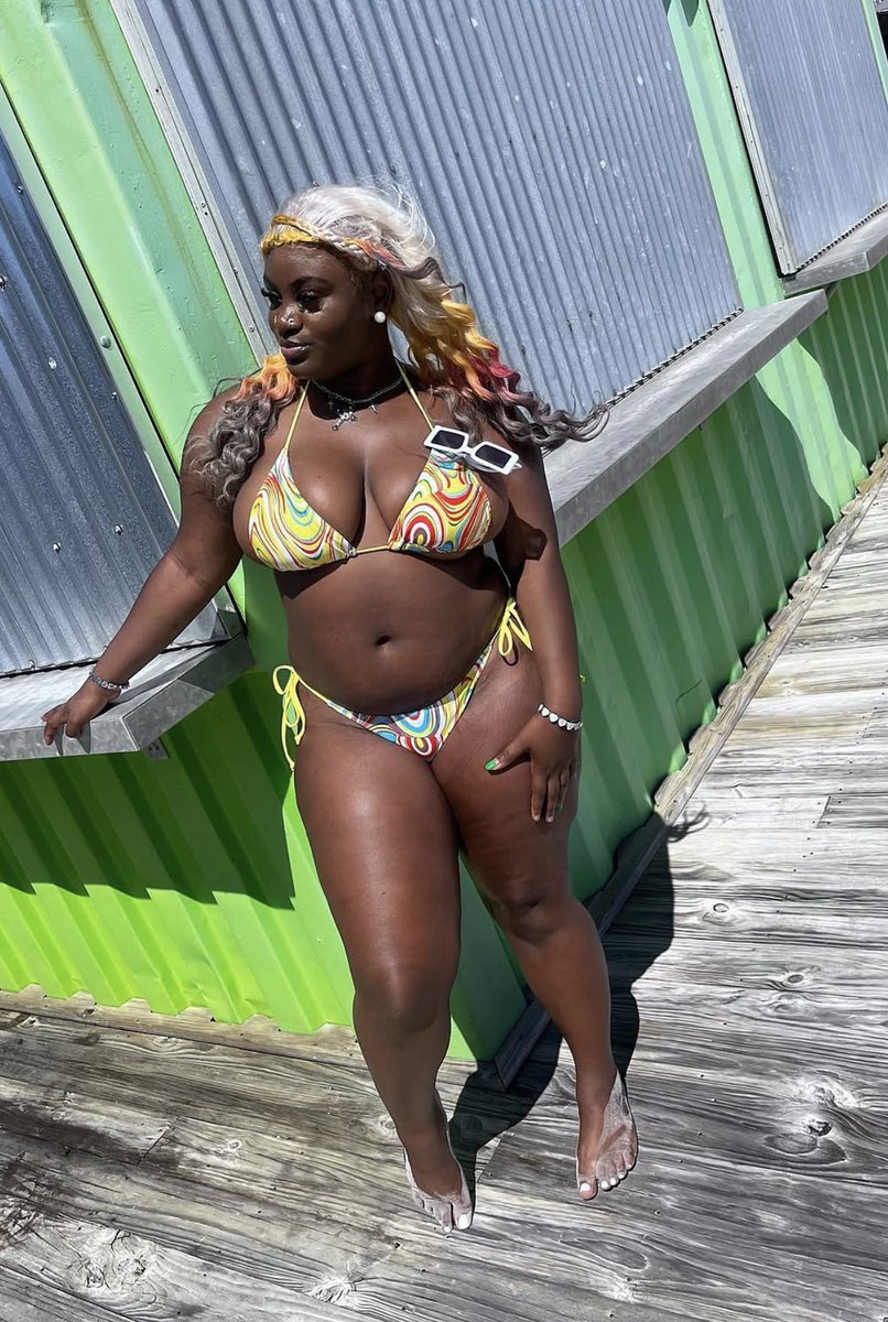 Kt_darkskin's tweet photo. Catch me at the beach https://t.co/PFTWMBeELV