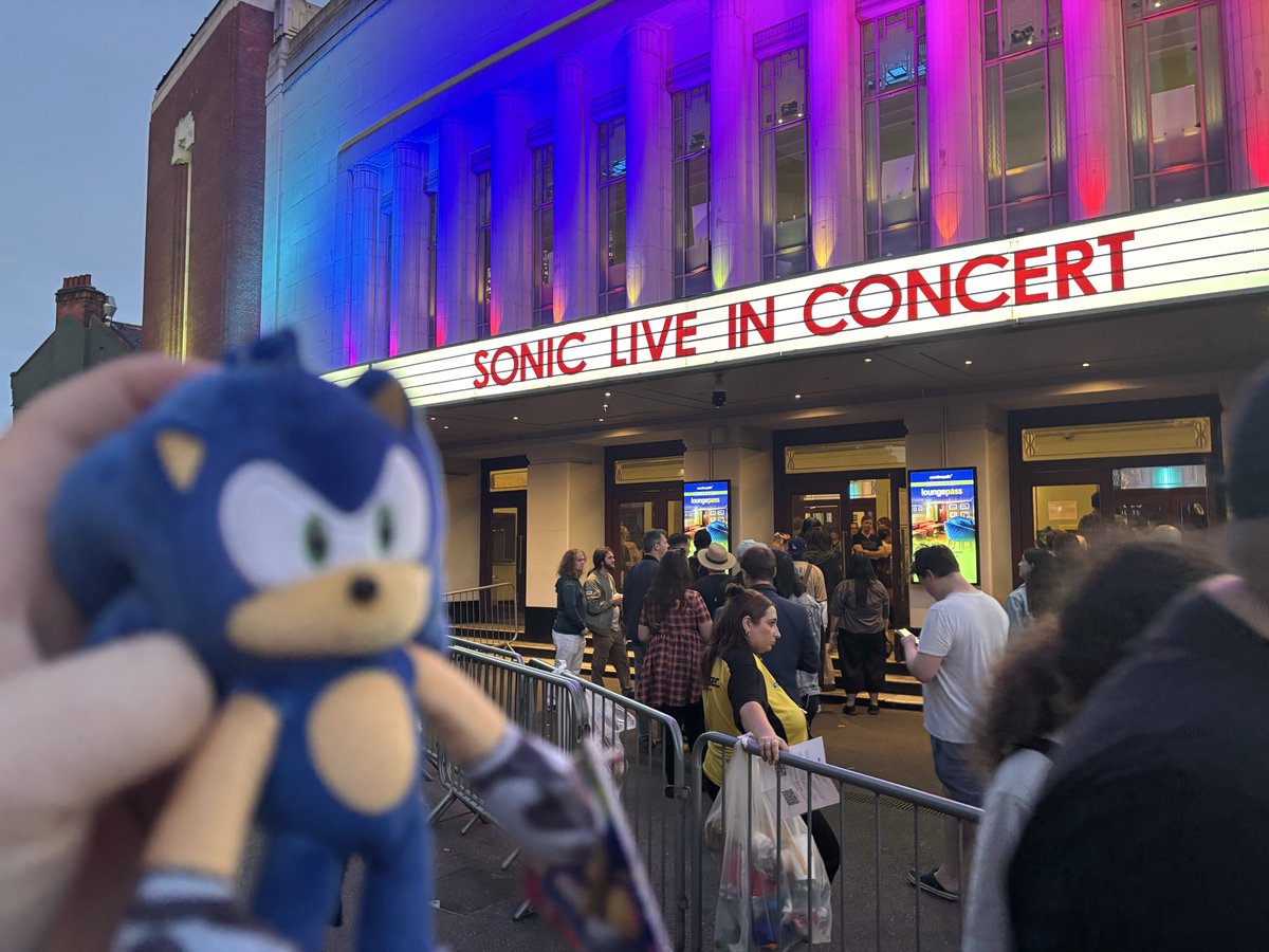 TomWatkins25's tweet photo. I absolutely loved the Sonic Live In Concert! 🔵🦔🎮 #sonicthehedgehog #sonic #sonicliveinconcert #sega #gaming https://t.co/BOBZ4yR8xe