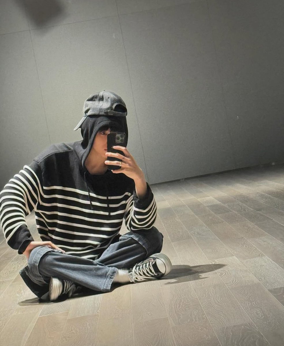corxean's tweet photo. good morning, gualah morning person yang sangat morning demdud https://t.co/Qclw2niZUm