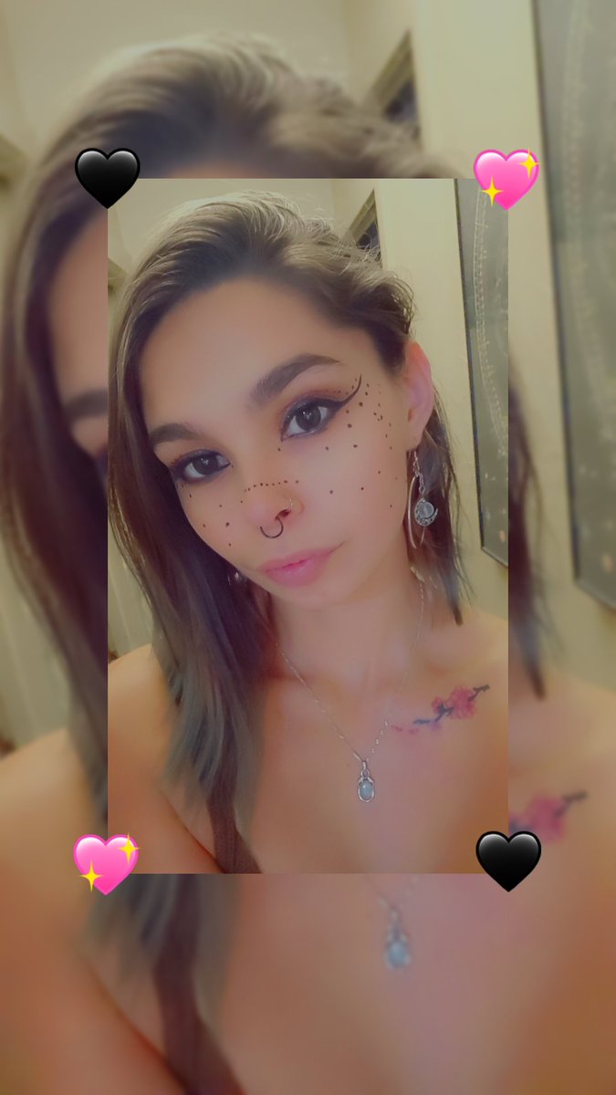 WickedVixenXO's tweet photo. Im spicy and I know it ๐ #spicy #sexy #hot #goddess #fansly #onlyfans #follow #altgirl #milf #mommy #kink #kinkcommunity #bdsm https://t.co/8YmbWCIgtL