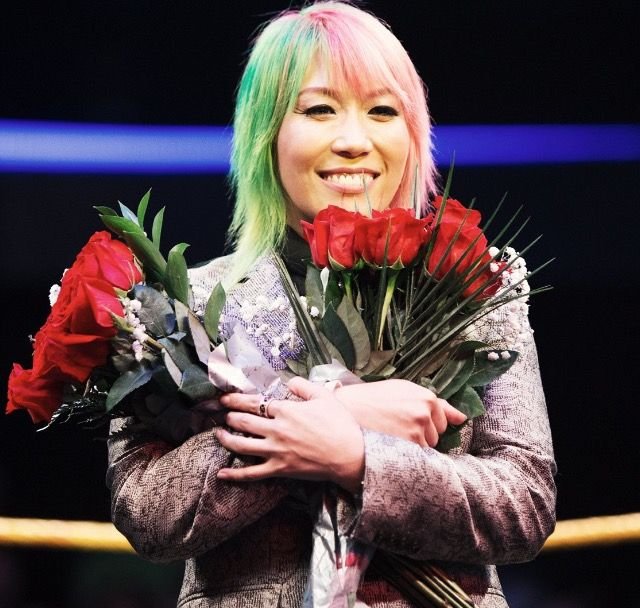 ThomasFireSet's tweet photo. Asuka deserve flowers 
Get her your flowers 💐 
#Asuka #Kana #Empress #Empressoftomorrow https://t.co/I6908Gt1wY