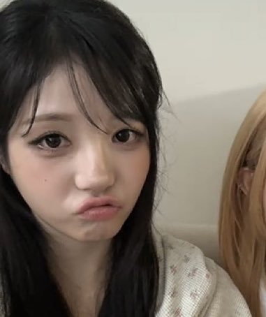 chaewberriesss's tweet photo. CHAEWON OBJEKT GA 🍓🎀
⊹₊˚‧︵‿₊୨ᰔ୧₊‿︵‧˚₊⊹
rules:
1. follow me 
2. like and retweet
3. comment cosmo id 

ENDS IN 5 DAYS. GL https://t.co/kPcGYgyW6g