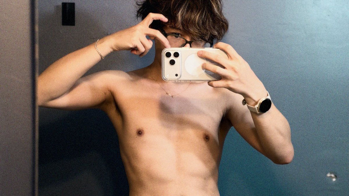 samtea9001's tweet photo. idk how much i wanna show on this account but let me know what you want to see https://t.co/oVxp2MzLS0