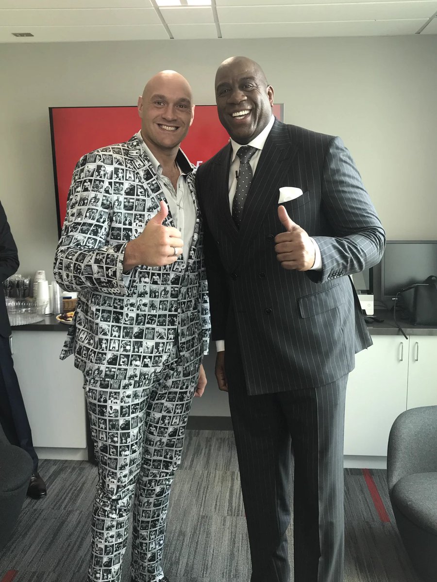Godisalive2024's tweet photo. How tall is Fury actually? 

6ft 7? 

Still tall but he’s not 6ft 9

Here he’s stood next to Magic Johnson, someone who actually is 6ft 9 and u can see  clear difference https://t.co/xfc0ZUjq2N
