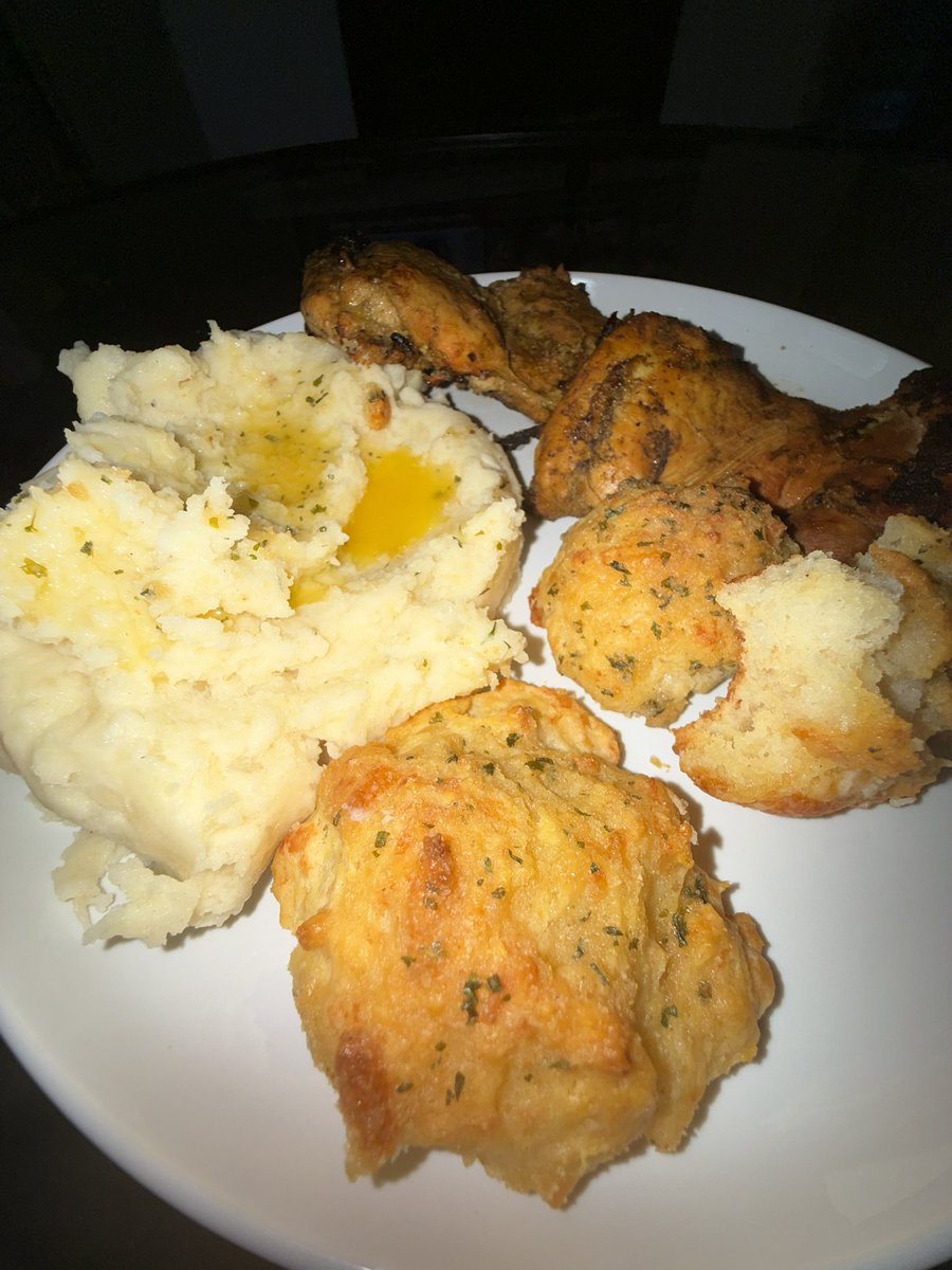 0MortPower's tweet photo. I’m never gonna loose weight https://t.co/5nA7RXQrDN