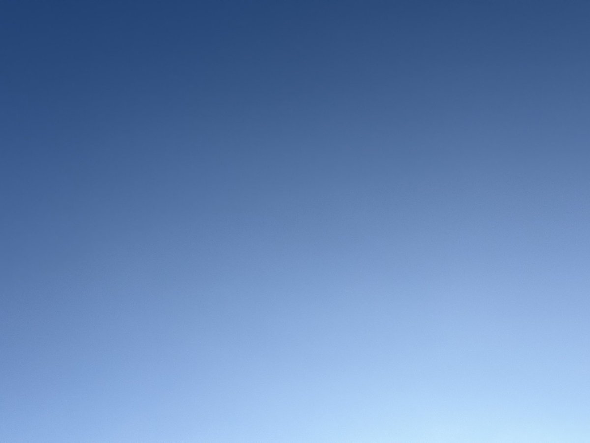taiseiweld's tweet photo. おはようございます😃
京都府向日市は雲ひとつなく晴れ☀️
空気もいつもより澄んでいるようです😊
10月最高のスタートですね…
楽しいことが沢山ありそうで😆
今月もよろしくお願いします🙇
#企業公式が毎朝地元の天気を言い合う https://t.co/j1CcRCrr6z