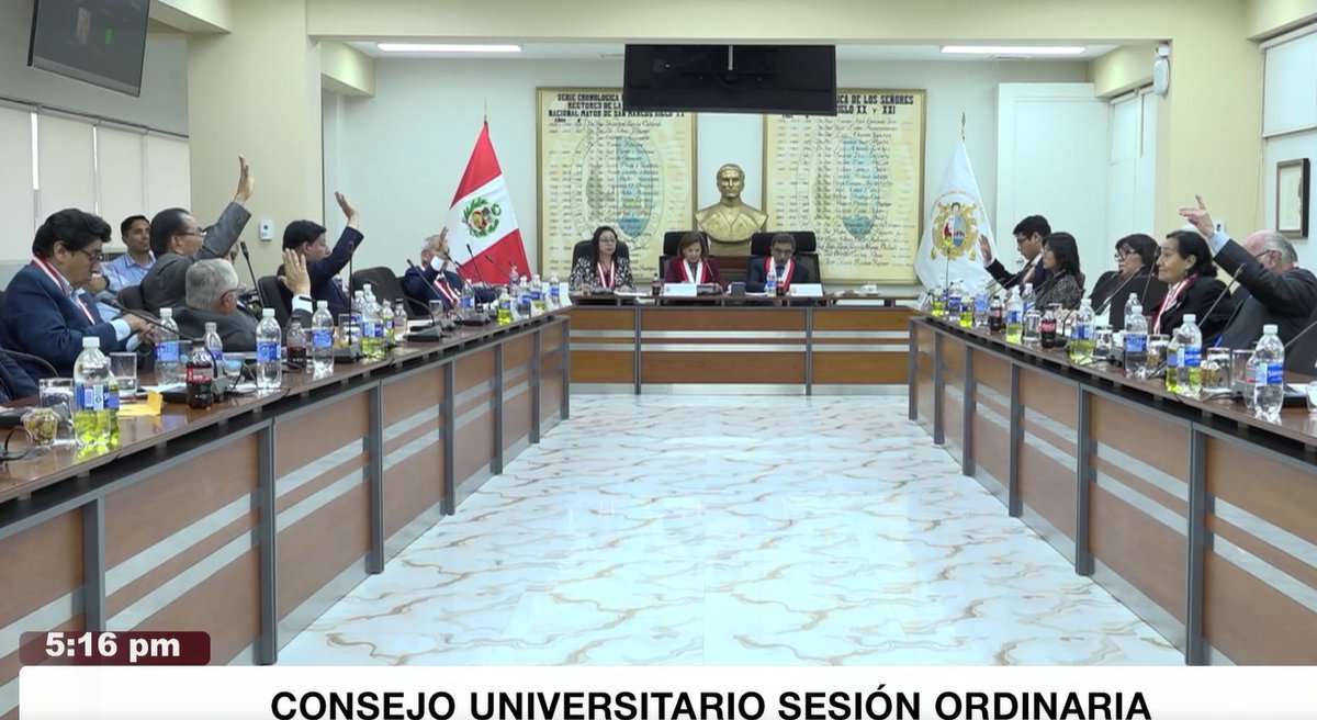 criticademonica's tweet photo. Hoy el Consejo Universitario #UNMSM aprobó la creación de la primera escuela PÚBLICA de cine y artes audiovisuales, con sede en Lima. Solo falta un paso más: la aprobación en la Asamblea Universitaria. Una gran alegría para quienes formamos parte de este proyecto de creación. https://t.co/HcnsUb8pzn