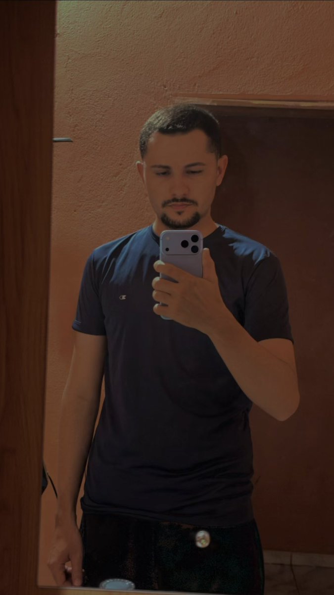 alanvierx's tweet photo. para o último dia de setembro gratidão! 🩵 https://t.co/IGabJ39Fxz