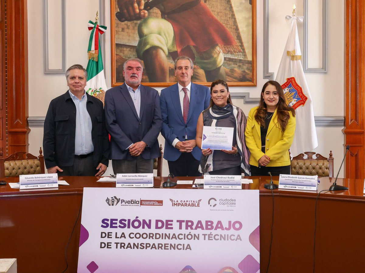 pepechedrauimx's tweet photo. Recibimos a integrantes de la Asociación de @CiudadesCapital para compartir experiencias, fortalecer buenas prácticas y definir la Agenda de #Transparencia, así como las próximas sesiones de trabajo entre las ciudades capitales. 🤝🏻🏙️

Impulsamos estos espacios de colaboración para construir gobiernos más abiertos y transparentes. 🔍