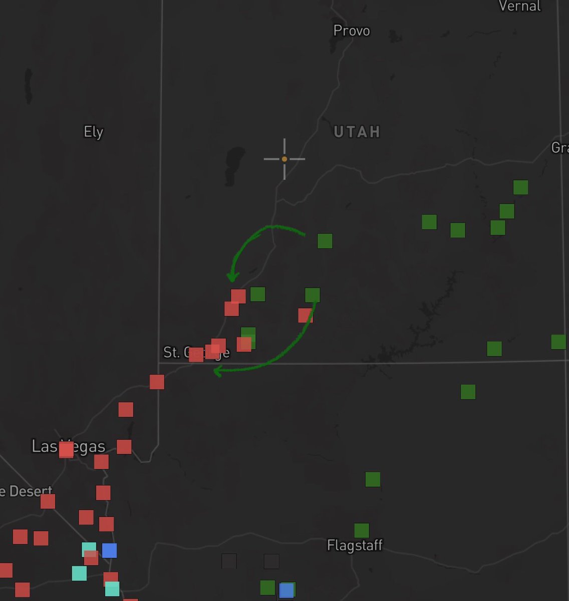 syndicatealerts's tweet photo. Napoleon (green) is closing in! He utilized the Draft loot item to train up troops at a faster rate. If Zeroboy (red) loses his foothold in Utah, he may not be the top dog of the game anymore! https://t.co/6vrMC6msTW