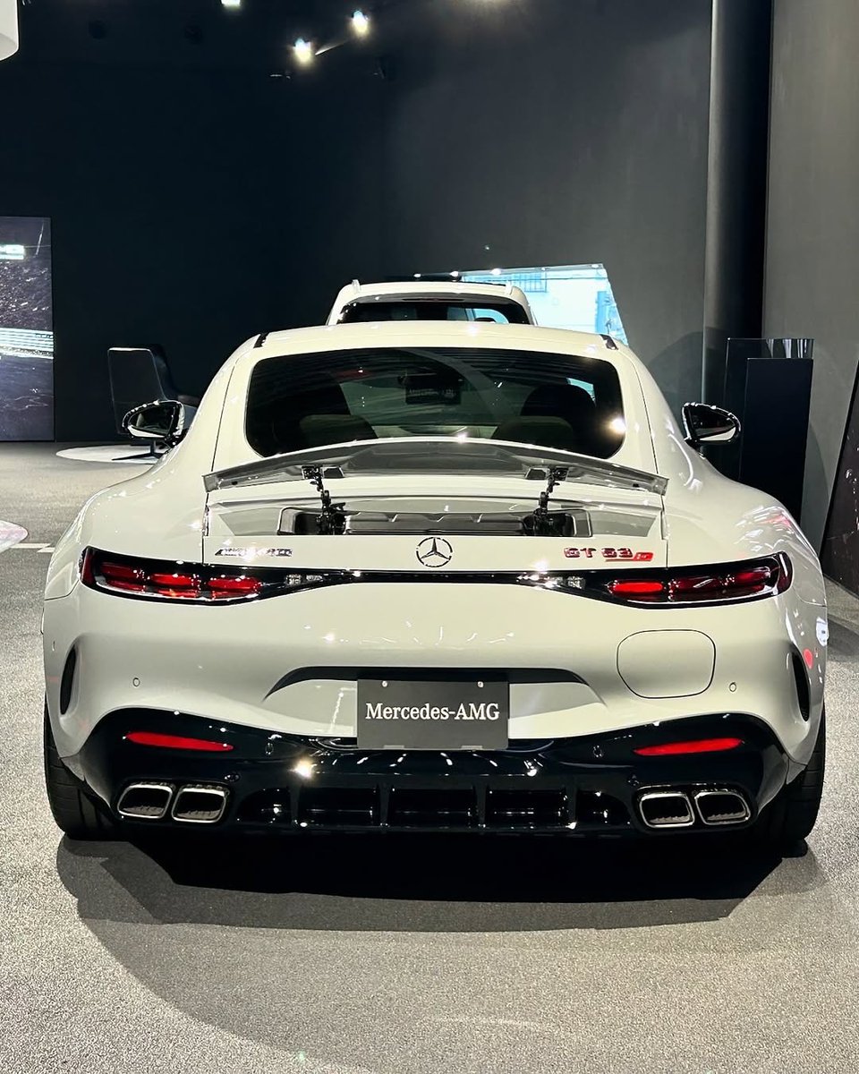 ApexDistrictX's tweet photo. GT63s AMG Coupe ☠️ https://t.co/TMeBMRsZm4
