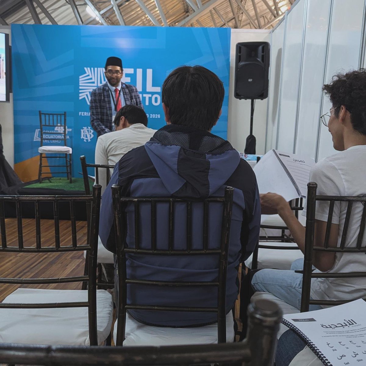 Islam_Ecuador's tweet photo. Tuvimos la oportunidad de dirigir un taller sobre el islam y el idioma árabe en la Feria Internacional del Libro de Quito. 

Agradecidos por las conversaciones y las mentes curiosas! https://t.co/LRtzjYJBI5