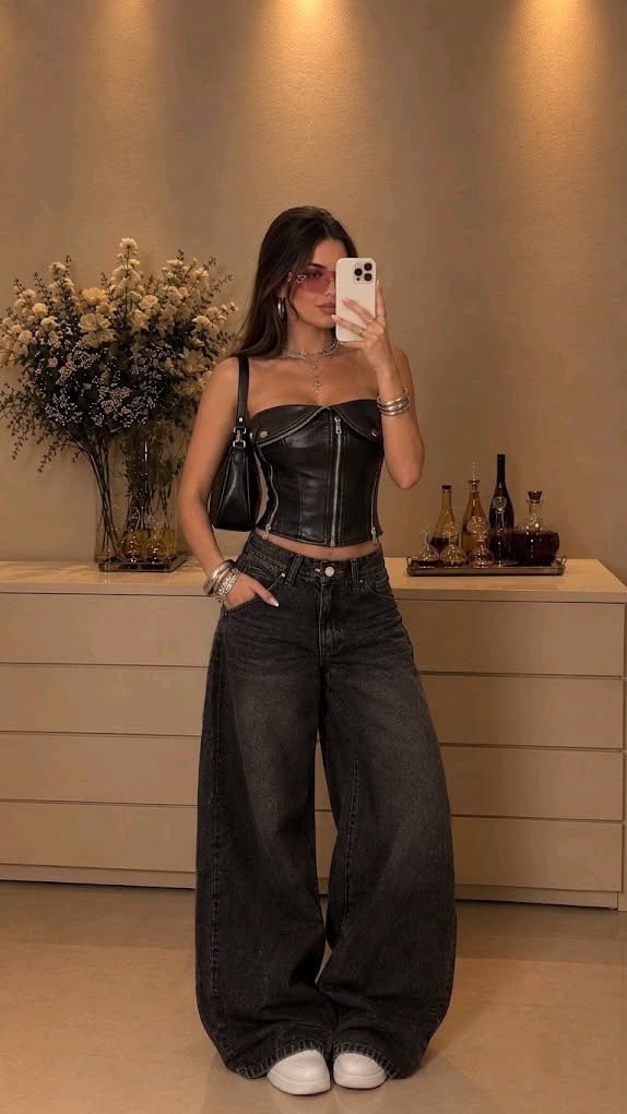 comprasgeniaiss's tweet photo. BLUSINHAS DA SHEIN QUE SÃO TUDOO
——THREAD COM AS MAIS PERFEITAS 🎀 https://t.co/VQNRYKYxOp